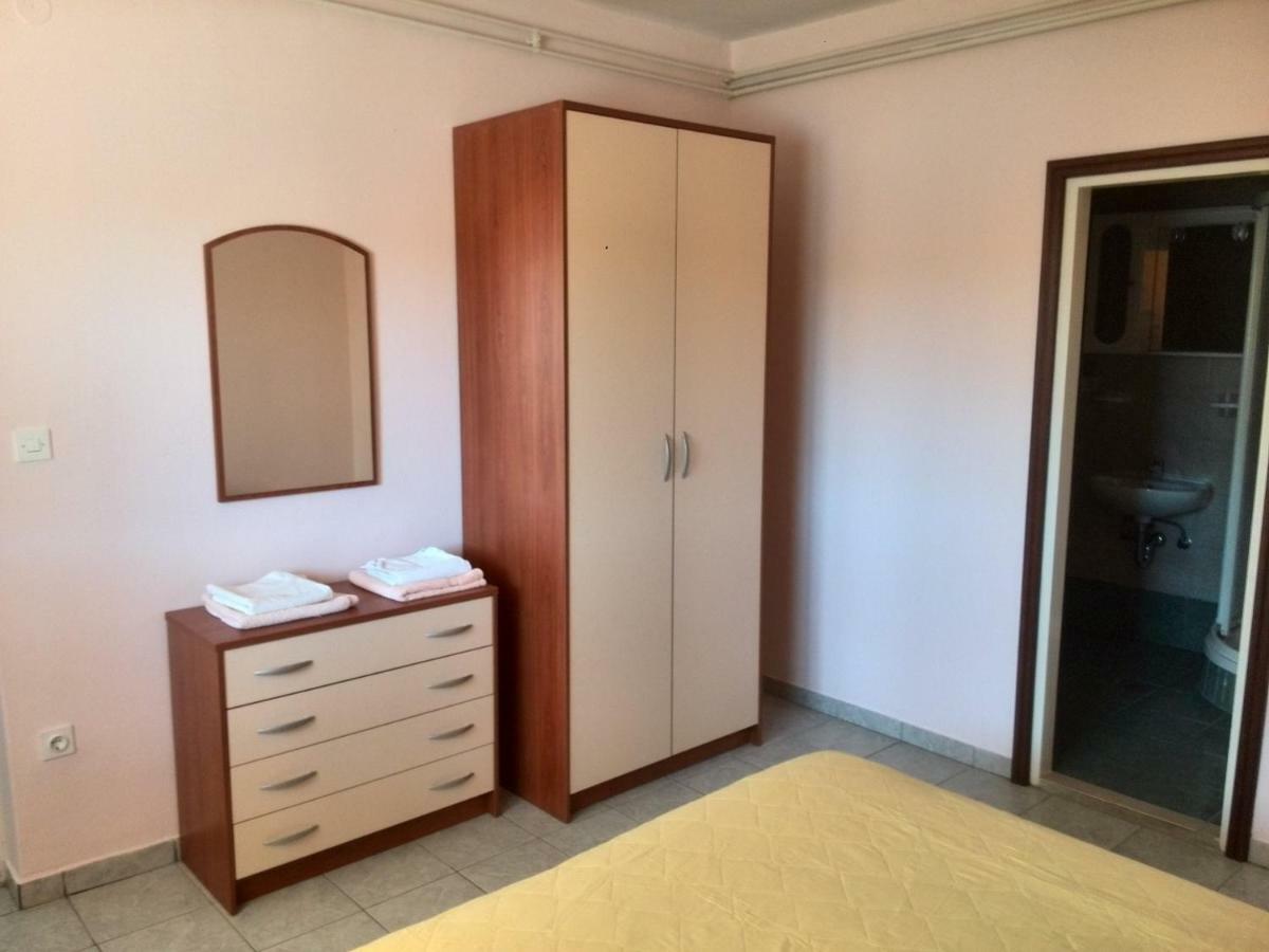 Kampor Apartments Luaran gambar
