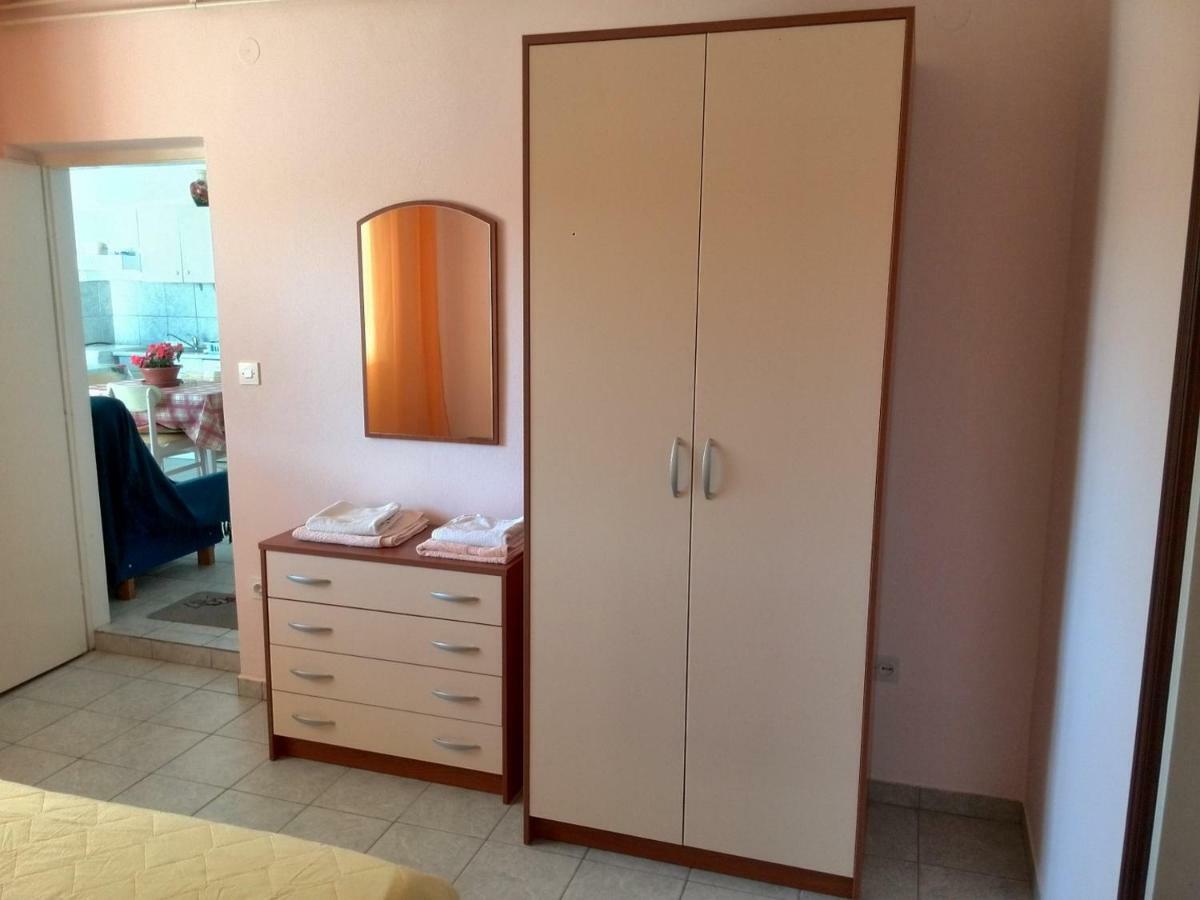 Kampor Apartments Luaran gambar