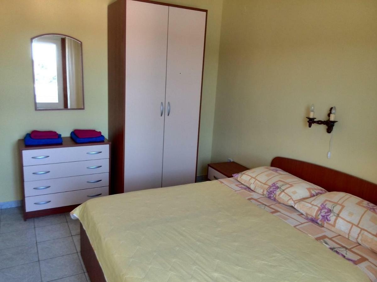 Kampor Apartments Luaran gambar