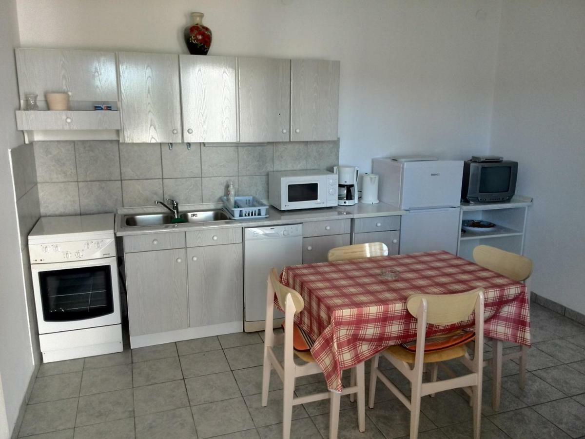 Kampor Apartments Luaran gambar